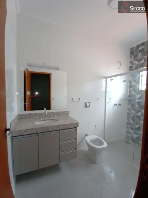 Foto 6 de Casa com 3 quartos à venda, 1050m2 em Jardim Regina, Botucatu - SP