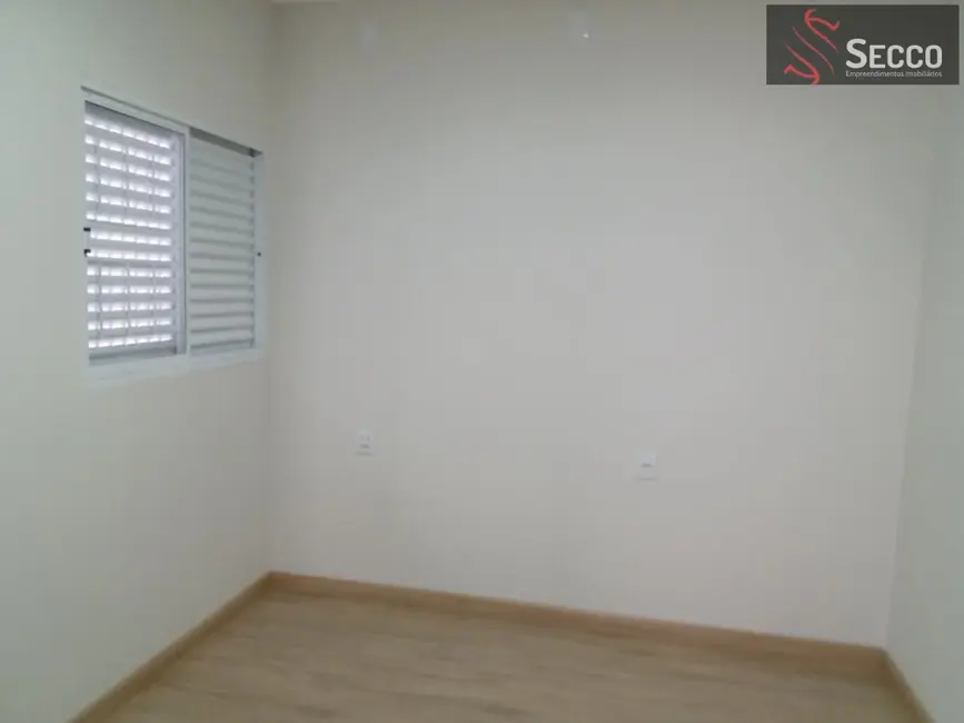 Foto 5 de Casa com 3 quartos à venda, 1050m2 em Jardim Regina, Botucatu - SP