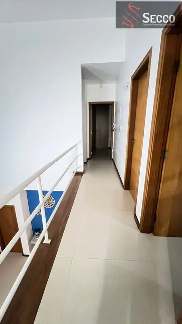 Foto 5 de Sobrado com 3 quartos à venda, 1050m2 em Colinas do Paraíso, Botucatu - SP