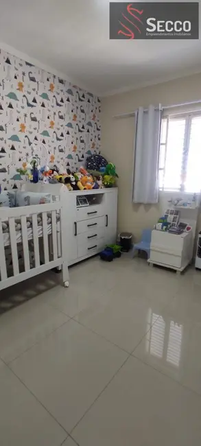 Foto 3 de Casa com 2 quartos à venda, 1050m2 em Botucatu - SP