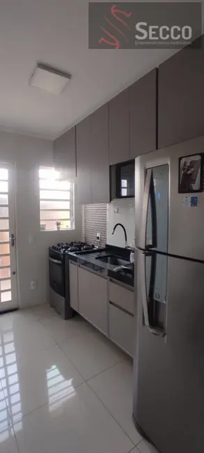 Foto 2 de Casa com 2 quartos à venda, 1050m2 em Botucatu - SP