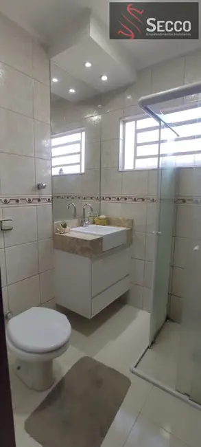 Foto 4 de Casa com 2 quartos à venda, 1050m2 em Botucatu - SP