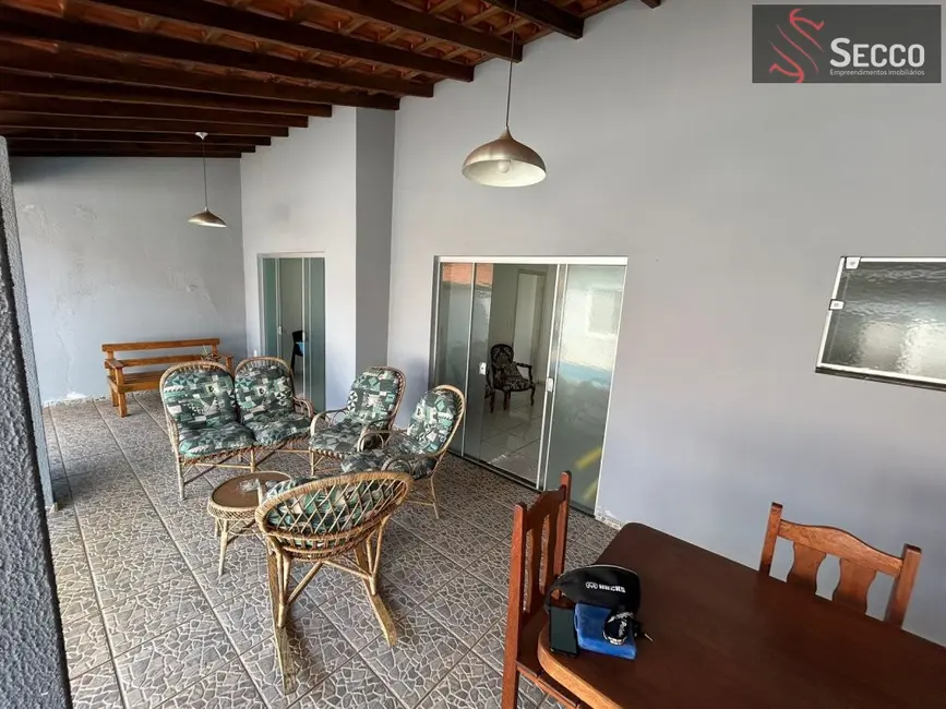 Foto 9 de Casa com 3 quartos à venda, 1050m2 em Jardim Paraíso, Botucatu - SP