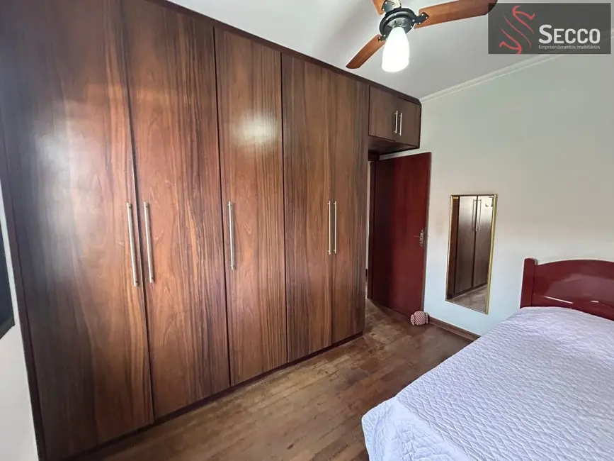 Foto 7 de Casa com 3 quartos à venda, 1050m2 em Jardim Paraíso, Botucatu - SP