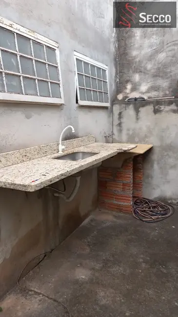 Foto 3 de Armazém / Galpão à venda, 316m2 em Jardim Cambuí, Botucatu - SP