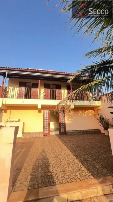 Foto 1 de Casa com 3 quartos à venda, 1050m2 em Vila Maria, Botucatu - SP