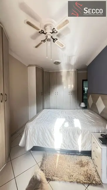 Foto 5 de Casa com 3 quartos à venda, 1050m2 em Vila Maria, Botucatu - SP
