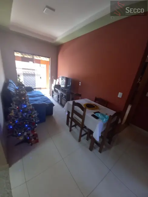 Foto 1 de Sobrado com 2 quartos à venda, 1050m2 em Jardim Peabiru, Botucatu - SP