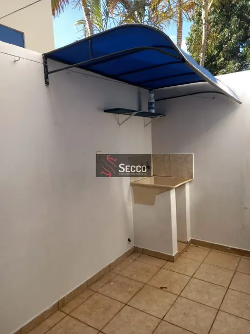 Foto 9 de Kitnet com 1 quarto para alugar, 1050m2 em Vila São Lúcio, Botucatu - SP