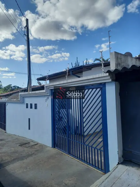 Foto 1 de Kitnet com 1 quarto para alugar, 1050m2 em Vila São Lúcio, Botucatu - SP