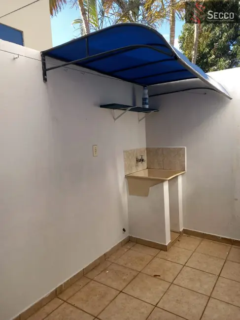 Kitnet com 1 quarto para alugar, 1000m2 em Vila São Lúcio, Botucatu - SP - imagem 9 Foto 9 de Kitnet com 1 quarto para alugar, 1000m2 em Vila São Lúcio, Botucatu - SP