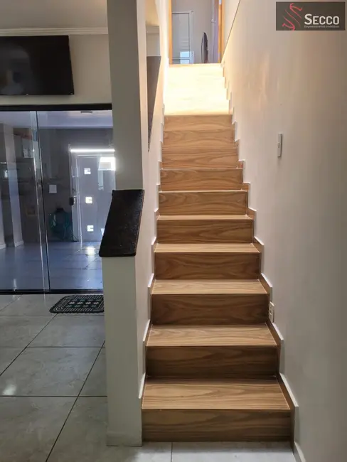 Foto 6 de Sobrado com 3 quartos à venda, 1050m2 em Jardim Monte Mor, Botucatu - SP