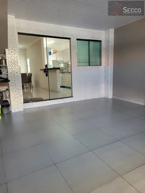 Foto 2 de Sobrado com 3 quartos à venda, 1050m2 em Jardim Monte Mor, Botucatu - SP