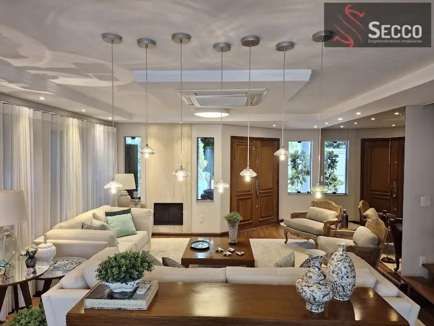 Foto 6 de Casa com 3 quartos à venda, 1050m2 em Colinas do Paraíso, Botucatu - SP