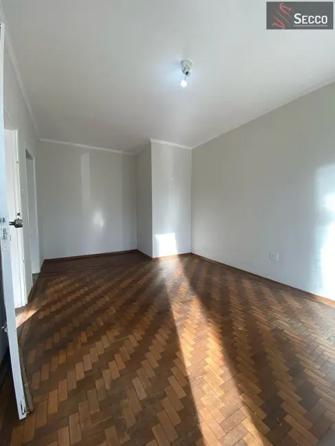 Casa com 3 quartos à venda, 270m2 em Vila Casa Branca, Botucatu - SP - imagem 3 Foto 3 de Casa com 3 quartos à venda, 270m2 em Vila Casa Branca, Botucatu - SP