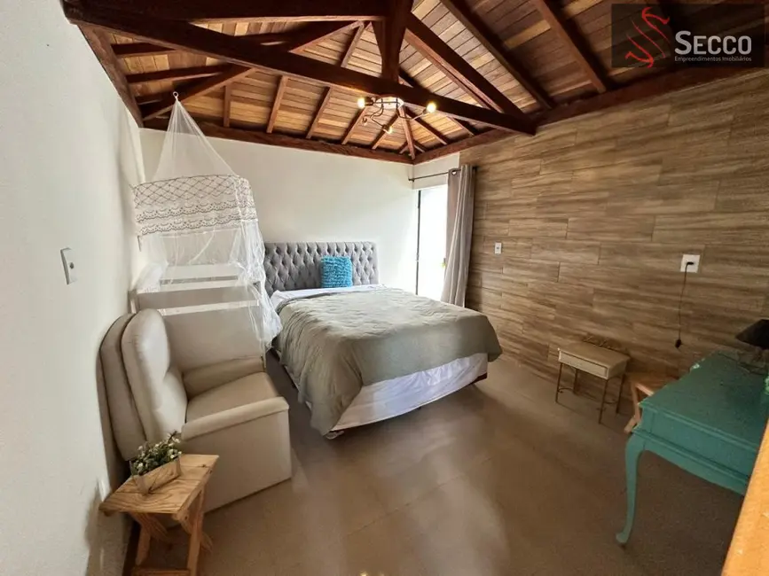 Foto 6 de Casa com 3 quartos à venda, 1050m2 em Botucatu - SP