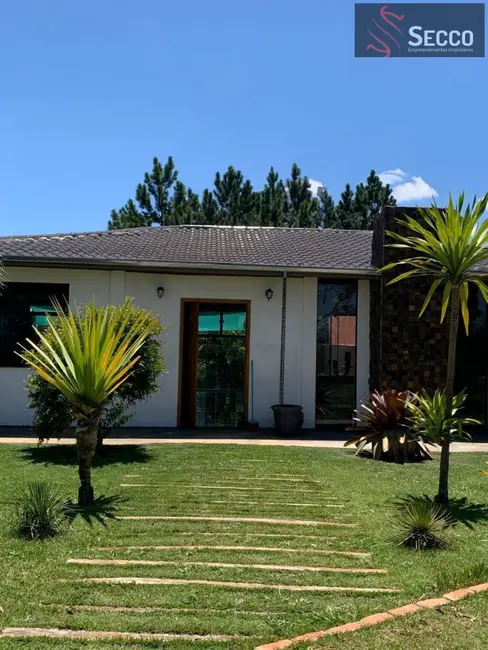 Foto 3 de Casa com 3 quartos à venda, 1050m2 em Botucatu - SP