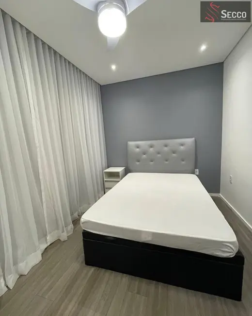 Foto 4 de Sobrado com 3 quartos à venda, 1050m2 em Botucatu - SP