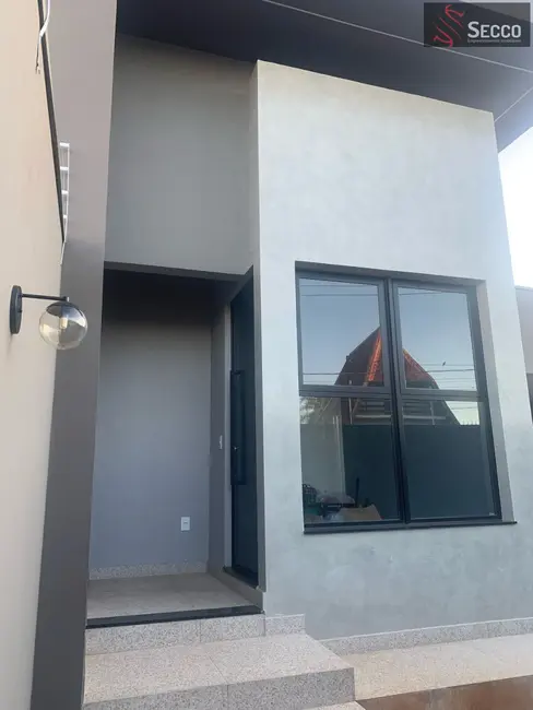 Foto 3 de Casa com 3 quartos à venda, 1050m2 em Botucatu - SP