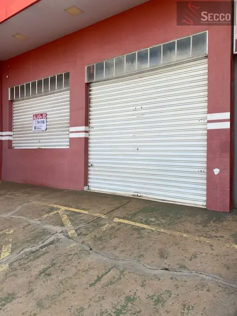 Foto 1 de Loja para alugar, 1050m2 em Residencial Cedro, Botucatu - SP