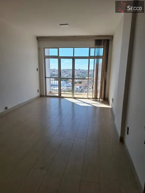 Foto 1 de Apartamento com 3 quartos à venda, 1050m2 em Centro, Botucatu - SP