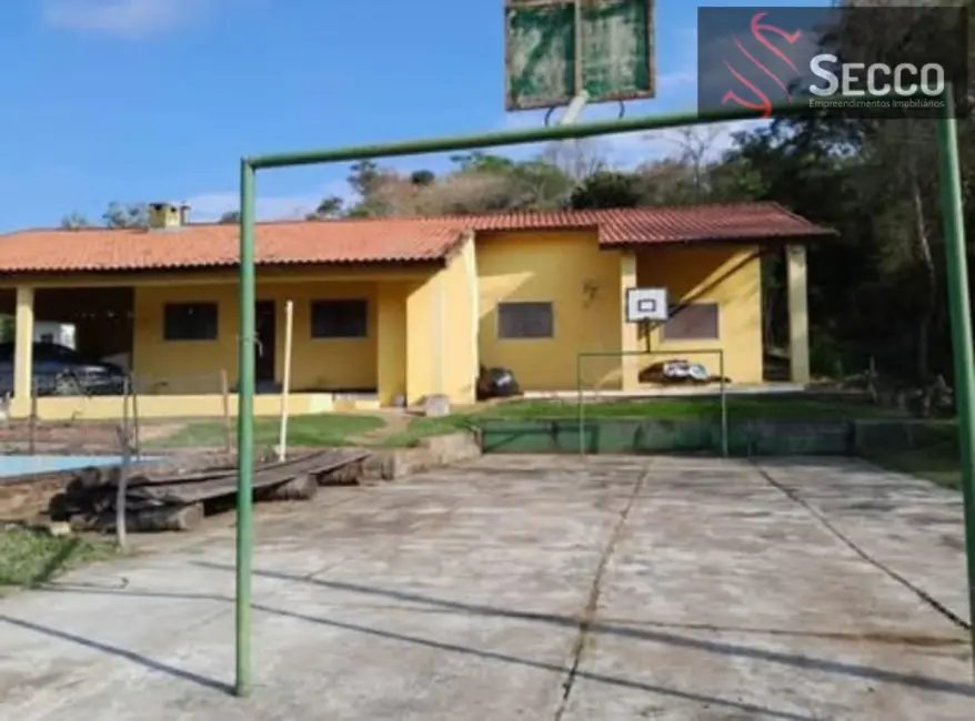 Foto 1 de Chácara com 3 quartos à venda, 1050m2 em Botucatu - SP