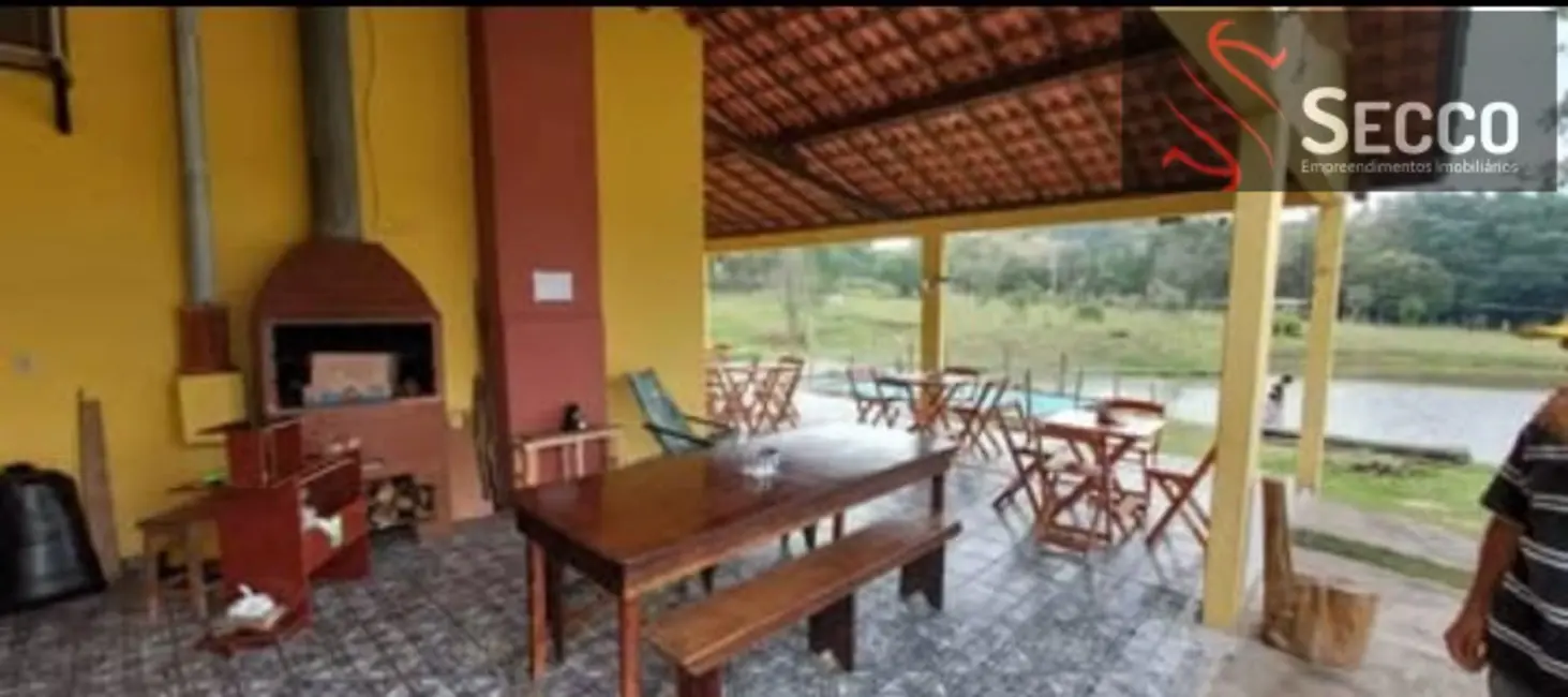 Foto 4 de Chácara com 3 quartos à venda, 1050m2 em Botucatu - SP