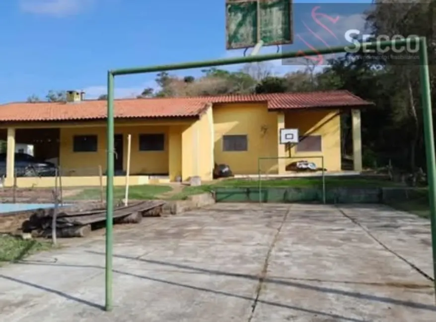 Foto 1 de Chácara com 3 quartos à venda, 1050m2 em Botucatu - SP