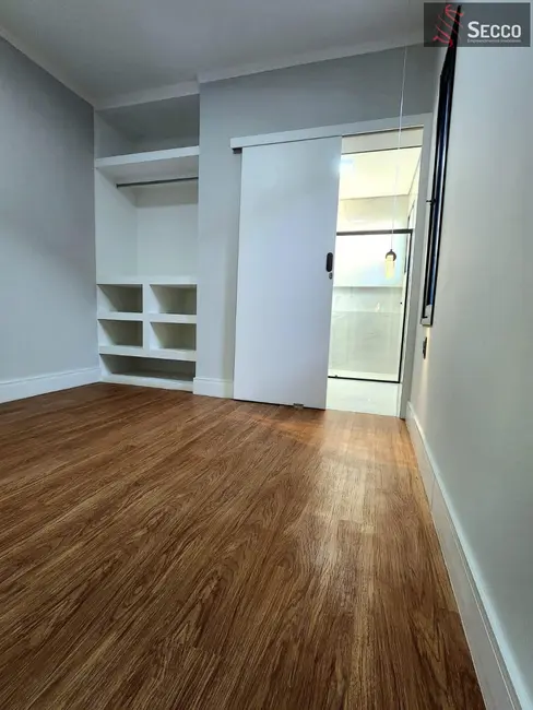 Foto 4 de Casa com 4 quartos à venda, 1050m2 em Centro, Botucatu - SP