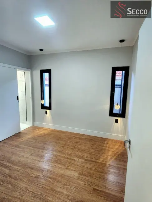 Foto 5 de Casa com 4 quartos à venda, 1050m2 em Centro, Botucatu - SP