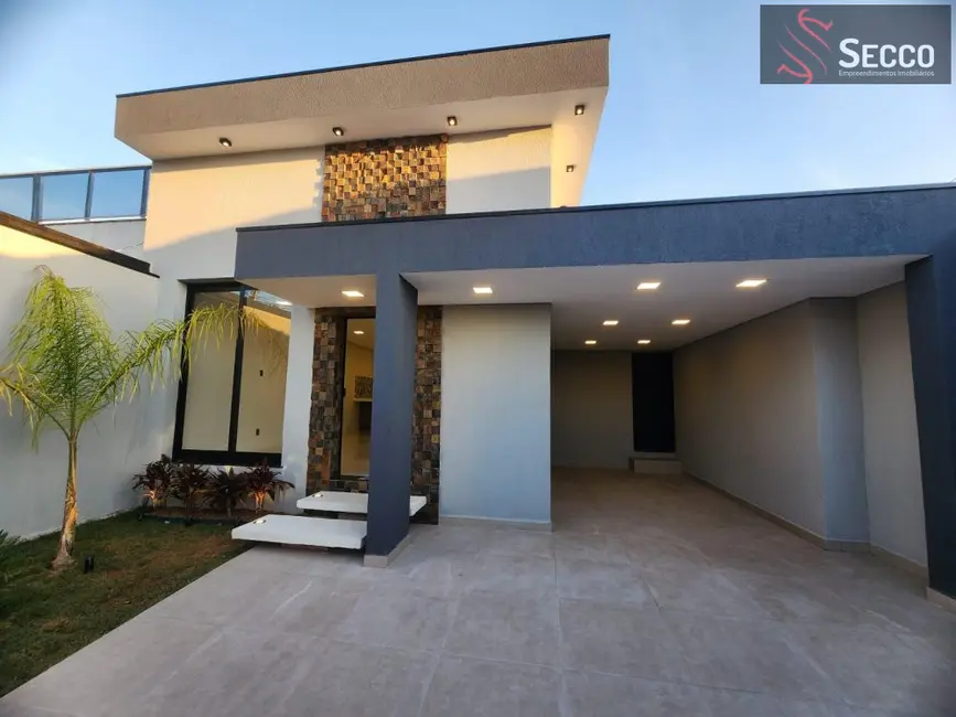 Foto 1 de Casa com 4 quartos à venda, 1050m2 em Centro, Botucatu - SP