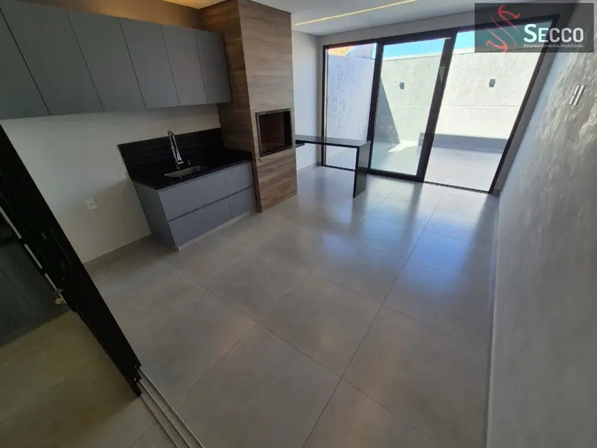 Casa com 3 quartos à venda, 1050m2 em Botucatu - SP - imagem 7 Foto 7 de Casa com 3 quartos à venda, 1050m2 em Botucatu - SP