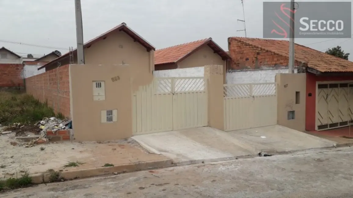 Foto 2 de Casa com 2 quartos à venda, 1050m2 em Residencial Cedro, Botucatu - SP
