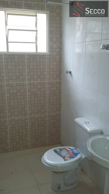 Foto 4 de Casa com 2 quartos à venda, 1050m2 em Residencial Cedro, Botucatu - SP