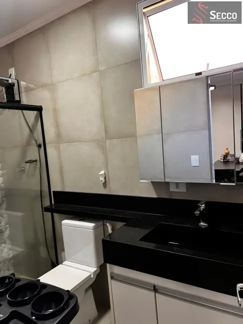 Foto 6 de Casa com 3 quartos à venda, 1050m2 em Vila Guimarães, Botucatu - SP