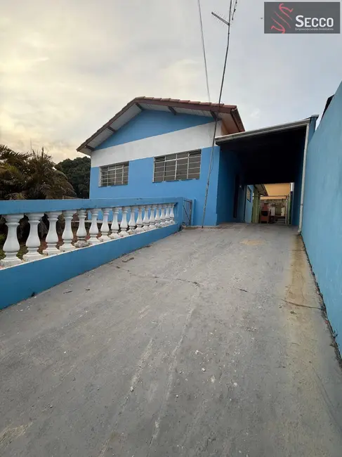 Foto 2 de Casa com 3 quartos à venda, 1050m2 em Vila Antártica, Botucatu - SP