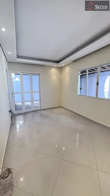 Foto 9 de Casa com 2 quartos à venda, 1050m2 em Botucatu - SP