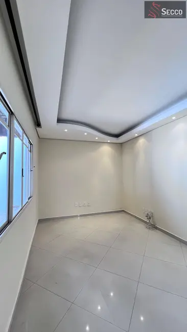 Foto 8 de Casa com 2 quartos à venda, 1050m2 em Botucatu - SP