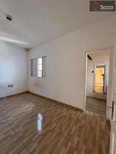 Casa com 4 quartos para alugar, 1050m2 em Botucatu - SP - imagem 6 Foto 6 de Casa com 4 quartos para alugar, 1050m2 em Botucatu - SP