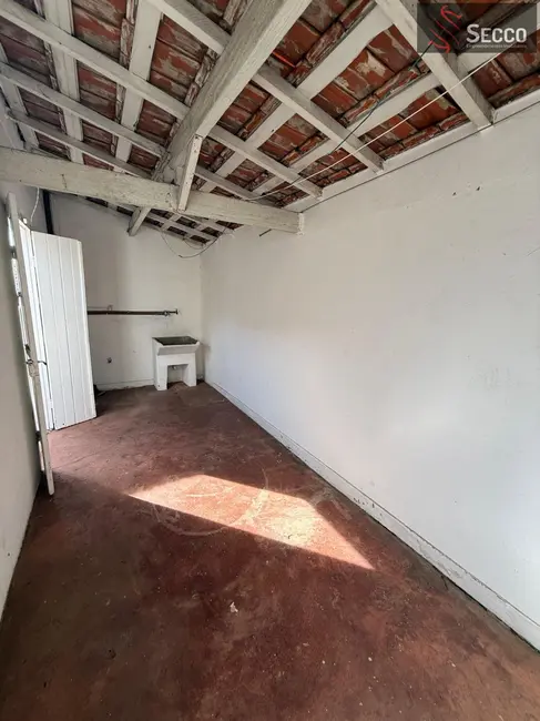 Casa com 4 quartos para alugar, 1050m2 em Botucatu - SP - imagem 9 Foto 9 de Casa com 4 quartos para alugar, 1050m2 em Botucatu - SP