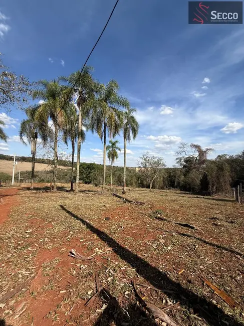 Foto 4 de Chácara à venda, 1050m2 em Botucatu - SP