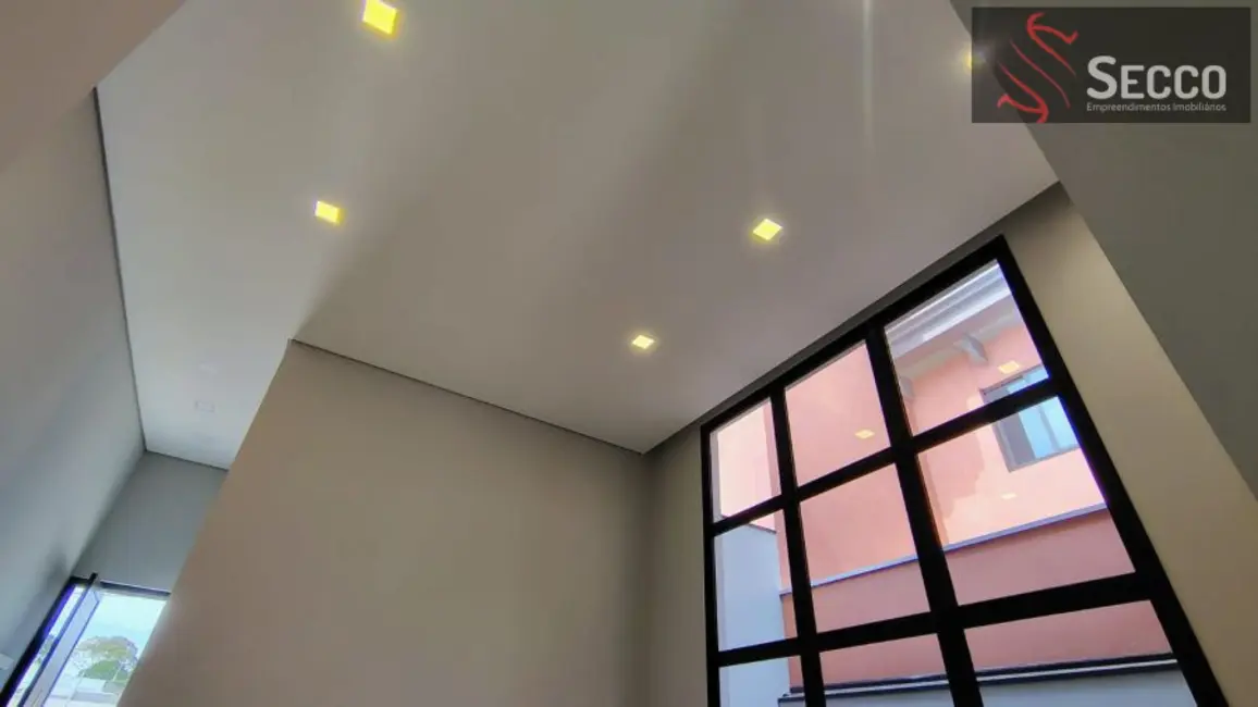 Foto 3 de Sobrado à venda, 1050m2 em Chácara Recreio Vista Alegre, Botucatu - SP