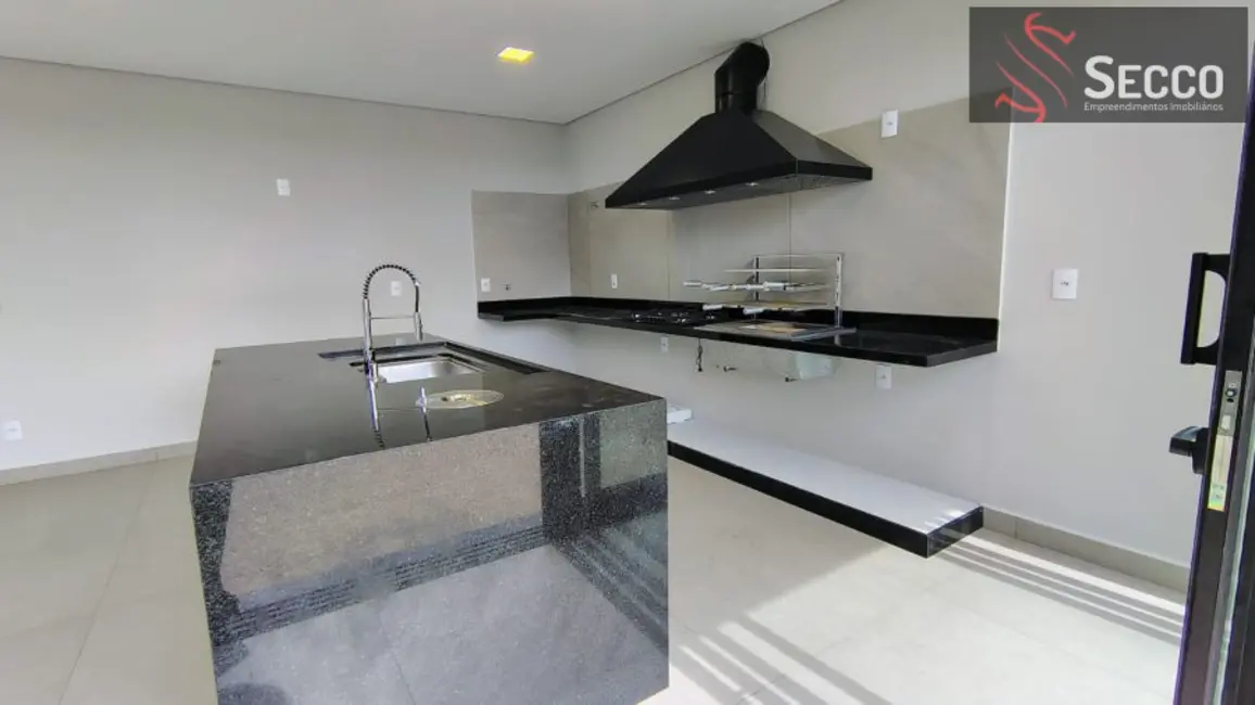 Foto 8 de Sobrado à venda, 1050m2 em Chácara Recreio Vista Alegre, Botucatu - SP