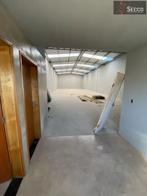 Foto 4 de Armazém / Galpão para alugar, 1050m2 em Vila Paulista, Botucatu - SP