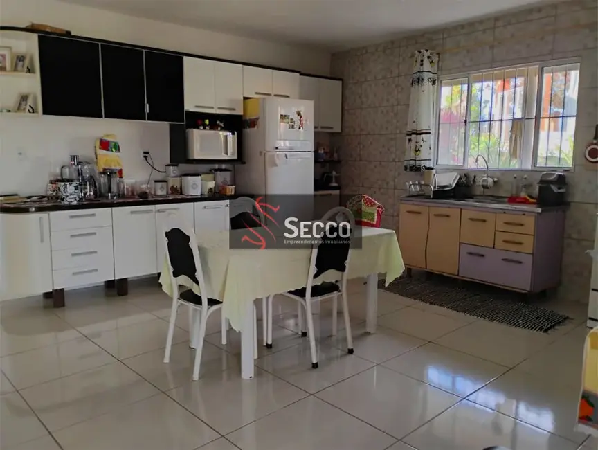 Foto 6 de Chácara com 4 quartos à venda, 1050m2 em Bofete - SP