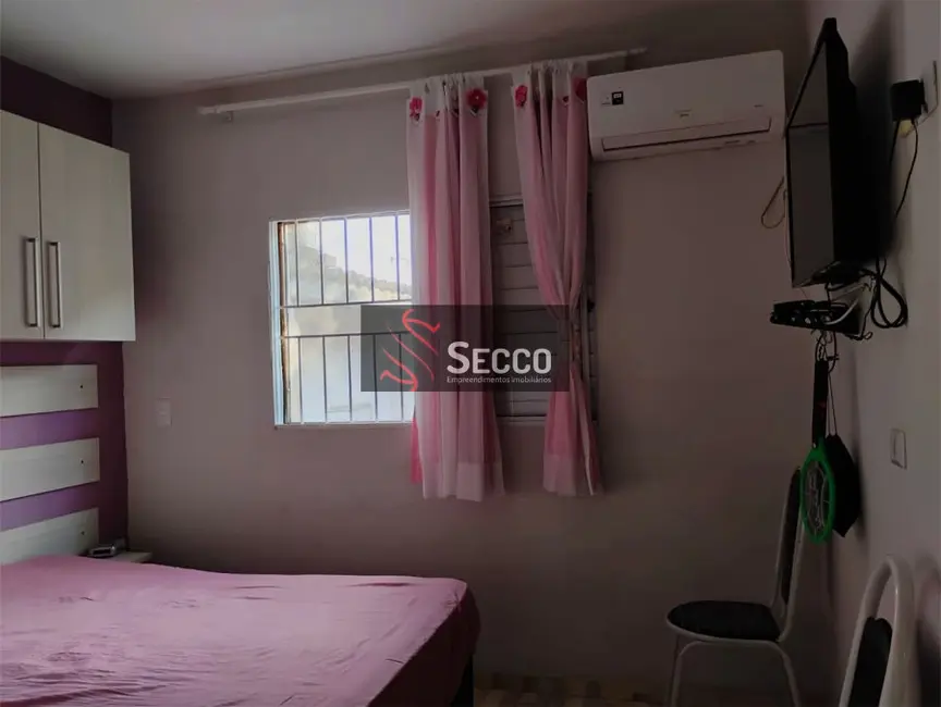 Foto 9 de Chácara com 4 quartos à venda, 1050m2 em Bofete - SP