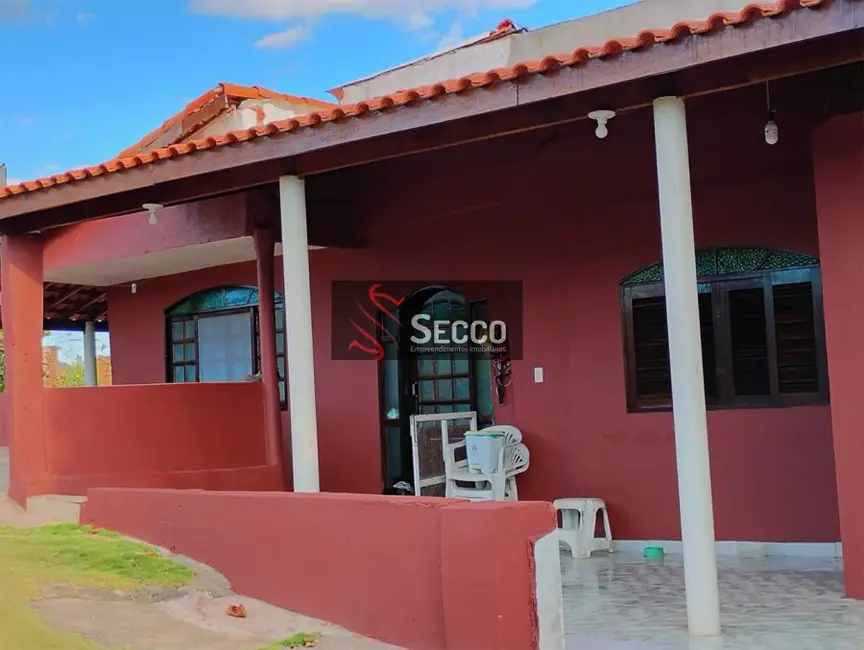 Foto 2 de Chácara com 4 quartos à venda, 1050m2 em Bofete - SP