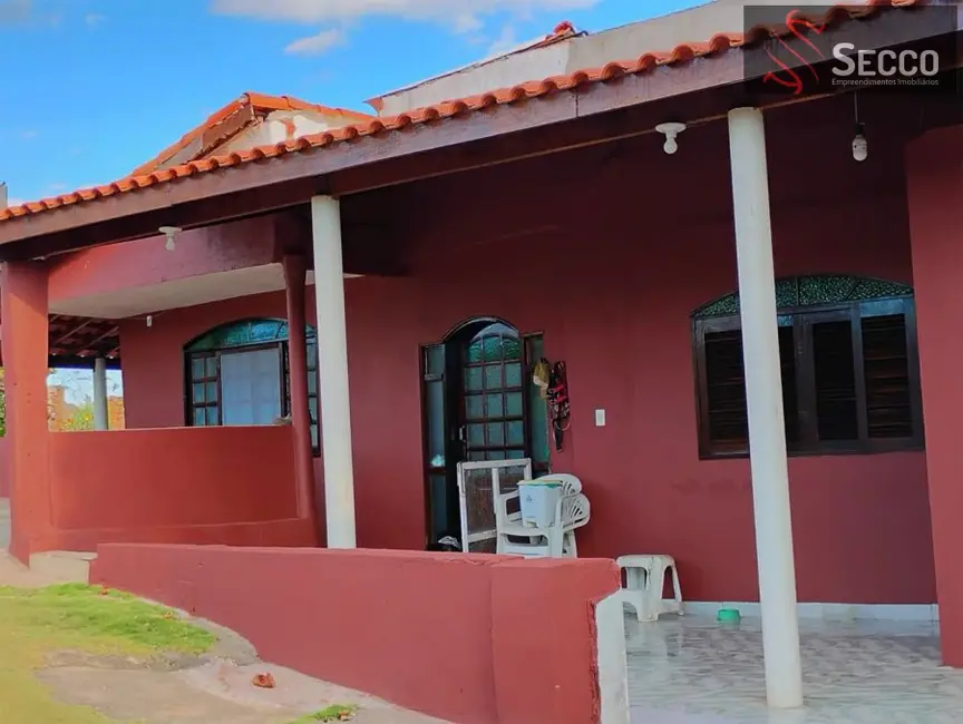 Foto 2 de Chácara com 4 quartos à venda, 1050m2 em Bofete - SP