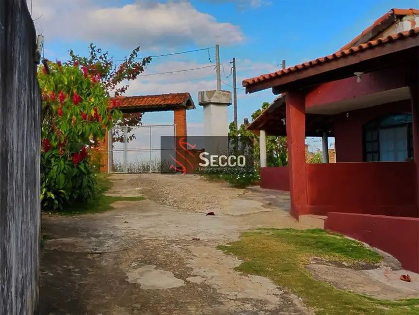Foto 5 de Chácara com 4 quartos à venda, 1050m2 em Bofete - SP