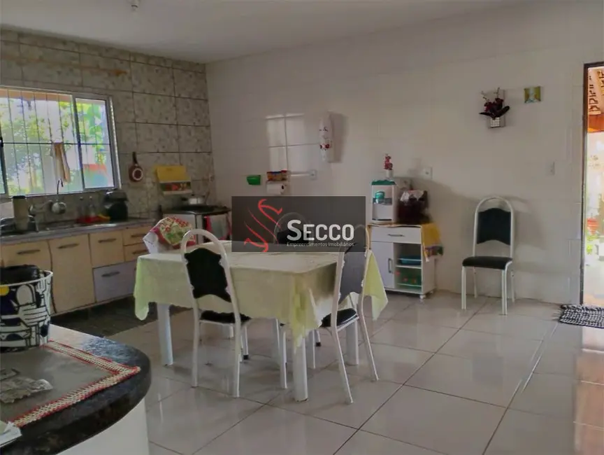 Foto 7 de Chácara com 4 quartos à venda, 1050m2 em Bofete - SP